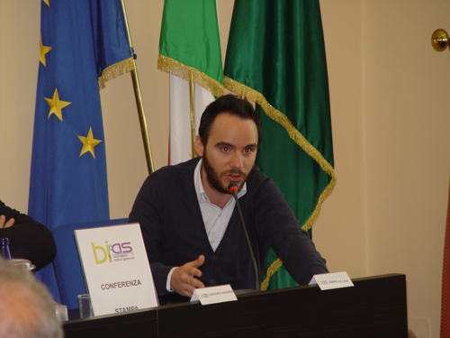 Lintervento_di_Paolo_Fratta_-_Direttore_artistico_del_Festival_di_Castrocaro